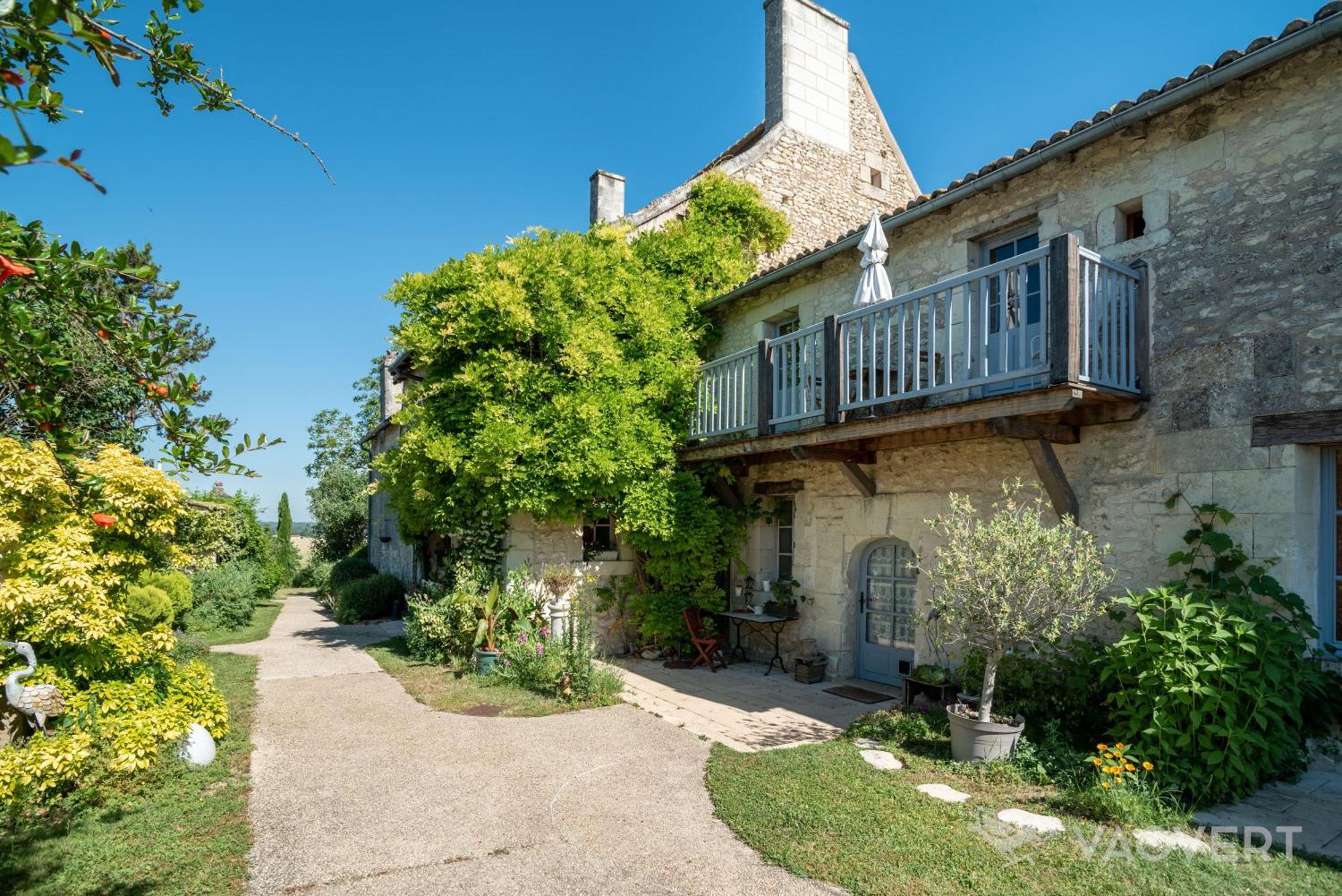 Le Pigeonnier Du Perron Hotel 阿瓦耶 外观 照片