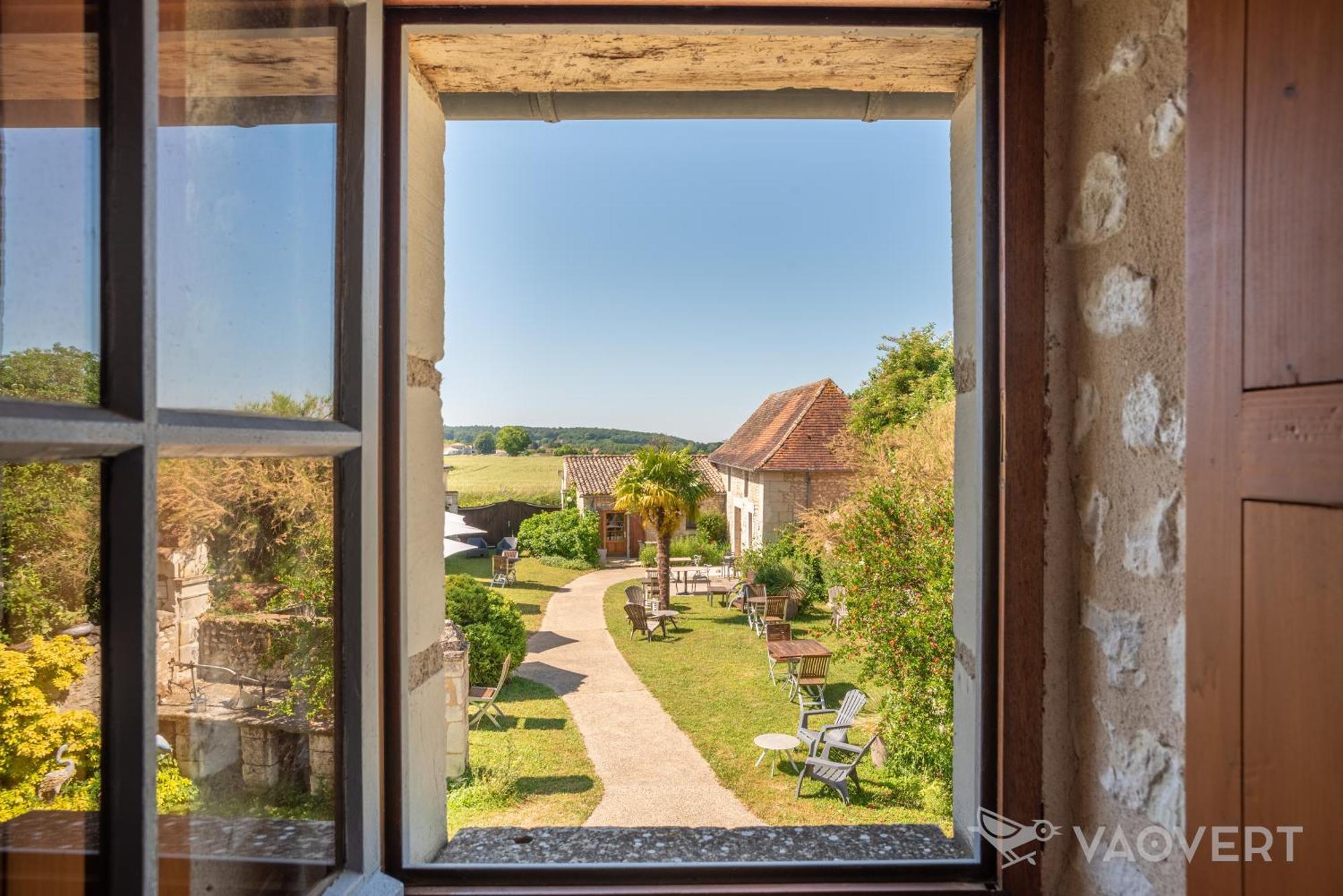 Le Pigeonnier Du Perron Hotel 阿瓦耶 外观 照片