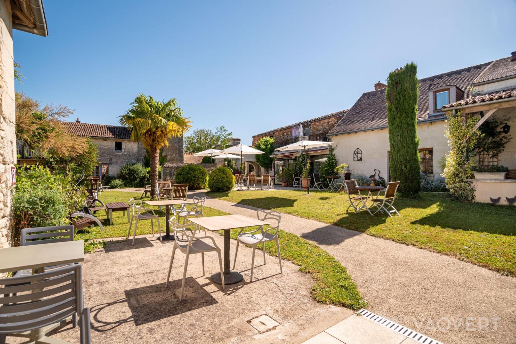 Le Pigeonnier Du Perron Hotel 阿瓦耶 外观 照片