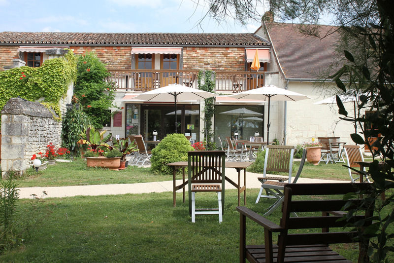 Le Pigeonnier Du Perron Hotel 阿瓦耶 外观 照片