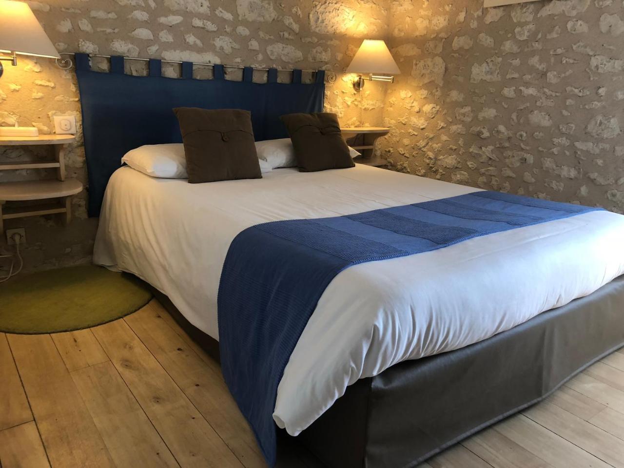 Le Pigeonnier Du Perron Hotel 阿瓦耶 外观 照片