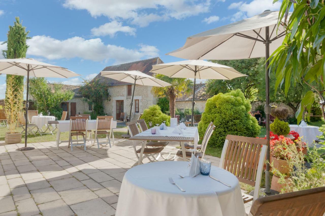 Le Pigeonnier Du Perron Hotel 阿瓦耶 外观 照片